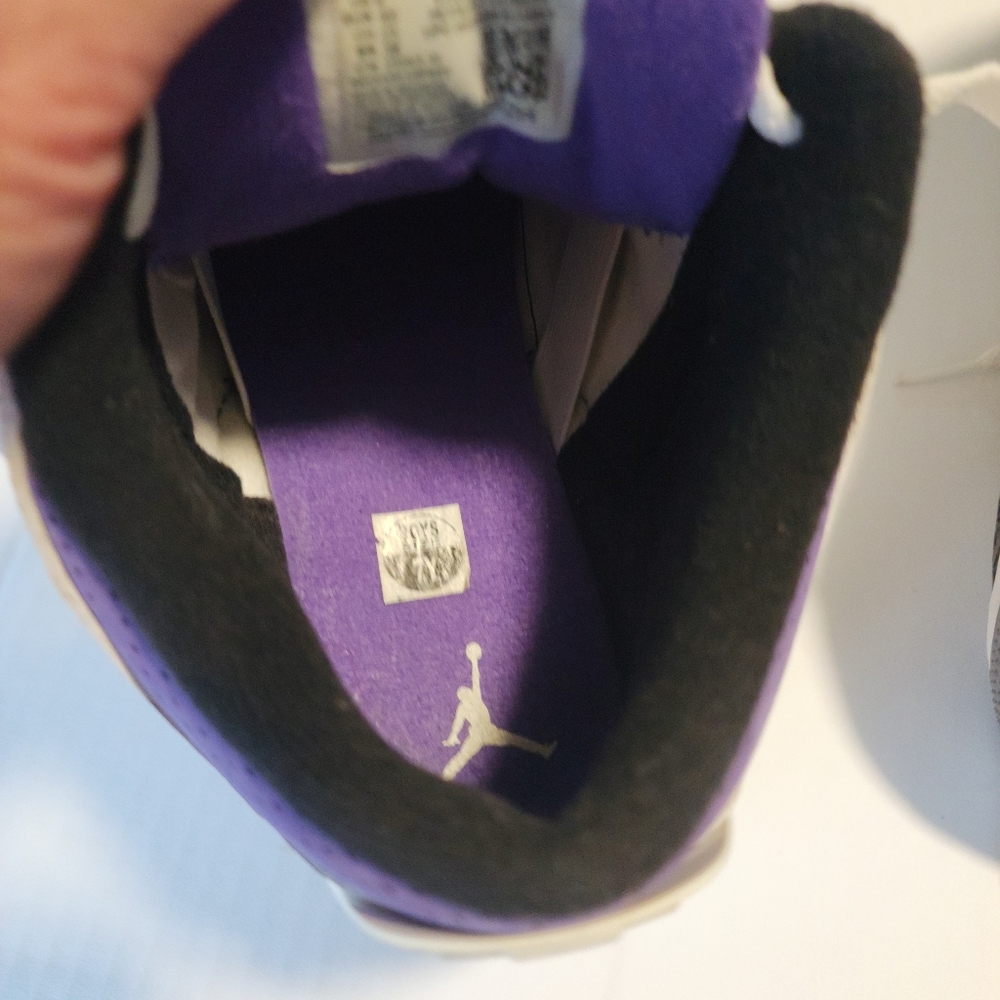 Air Jordan 3 Retro "Dark Iris", Size 7Y - Picture 9 of 10